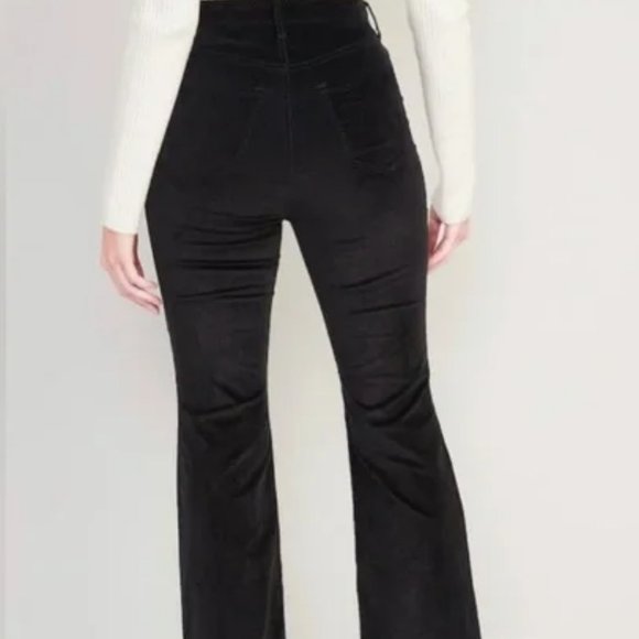 Higher High-Waisted Velvet Flare Plus Size Pants - Picture 6 of 11